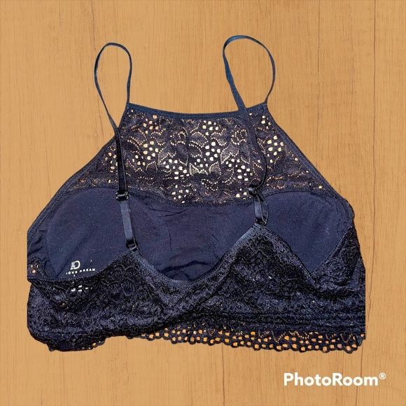 Black Lace Halter Top Bralette - Picture 2 of 2